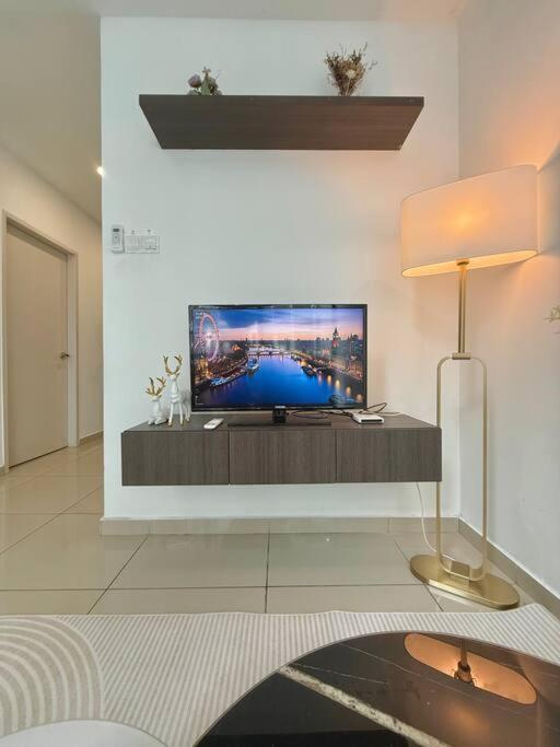 I-city 8pax 2rooms Duplex Parking Wi-fi Apartment