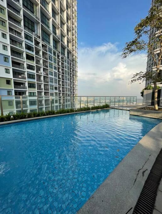 I-city 8pax 2rooms Duplex Parking Wi-fi * Shah Alam